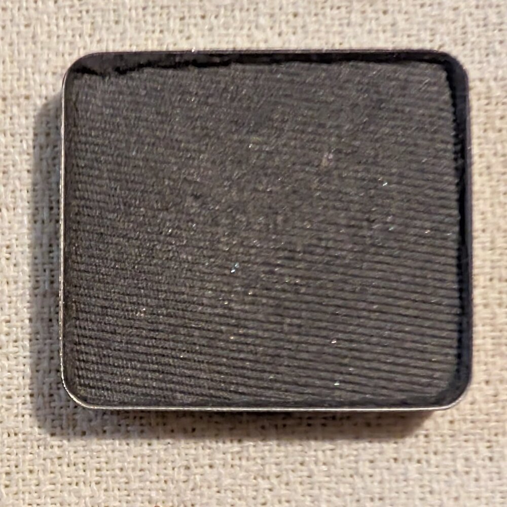 AVEDA - Petal Essence Single Eye Shadows - 3 Color Set - NWOB - Picture 7 of 10